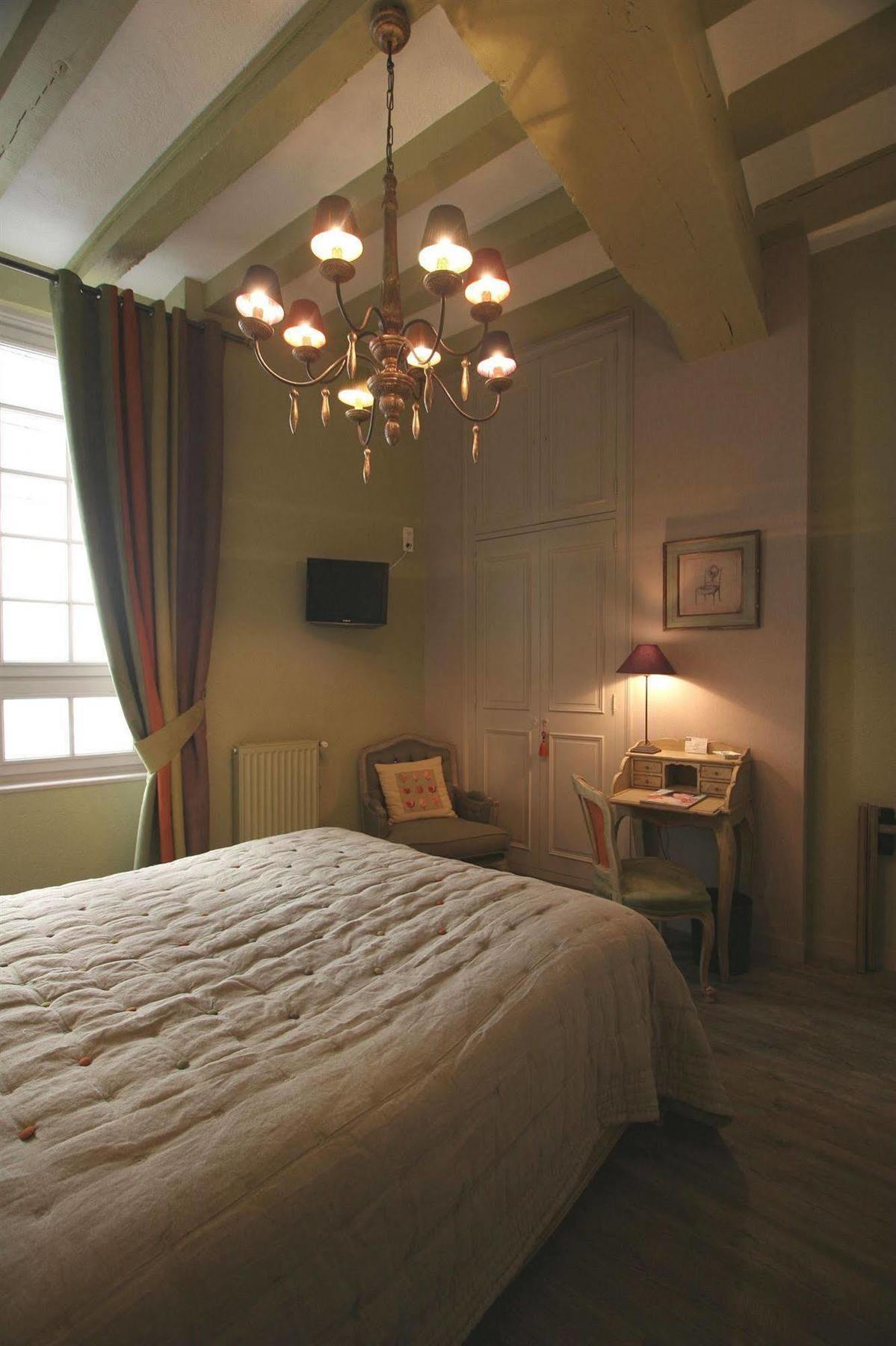 סומור Hotel Saint Pierre Boutique-Hotel מראה חיצוני תמונה